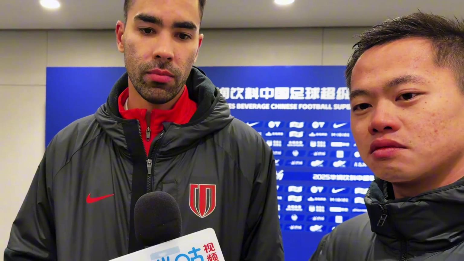 德?tīng)柤佣噘惡蟛稍L：主教練給了我很大信心，拿到3分的最重要的