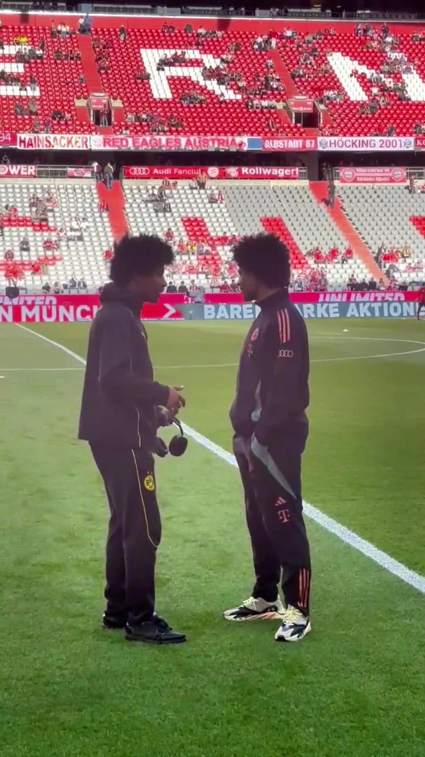 一模一樣的蓬蓬頭！一時(shí)分不清阿德耶米和格納布里了！