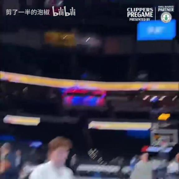 寶藏球員！你覺(jué)得小瓊斯能延續(xù)去年季后賽的亮眼表現(xiàn)嗎？